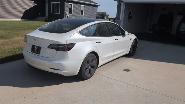 tesla model 3 2021 5YJ3E1EA7MF977102 image tesla model 3 2021 5YJ3E1EA7MF977102 image